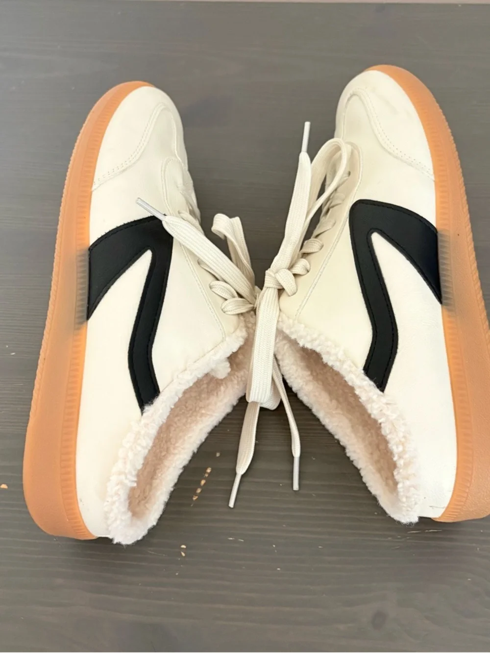 DV by Dolce Vita Quirky Faux Shearling Lined Mule Sneakers Slip On Lace Up 8